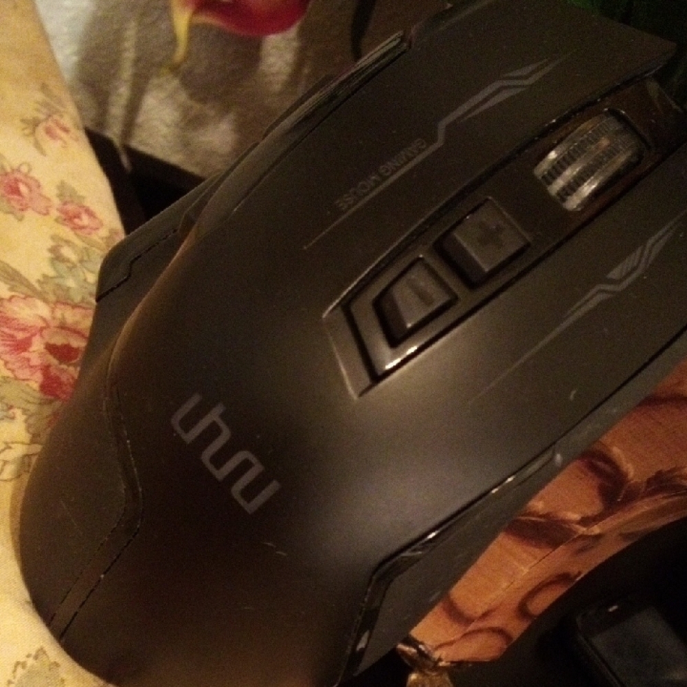 Black Wireless Gaming Mouse - Picture 2 of 6
